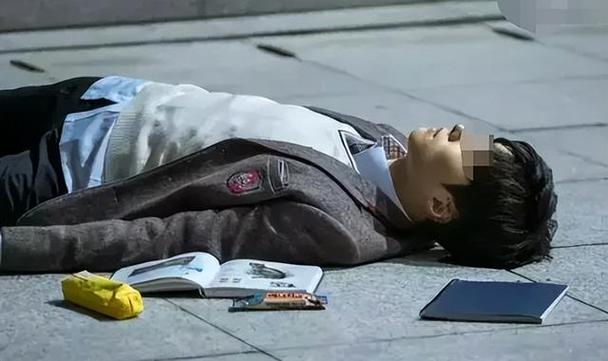 澳门龙门客栈正版图库65期:儿童遭父亲殴打致死