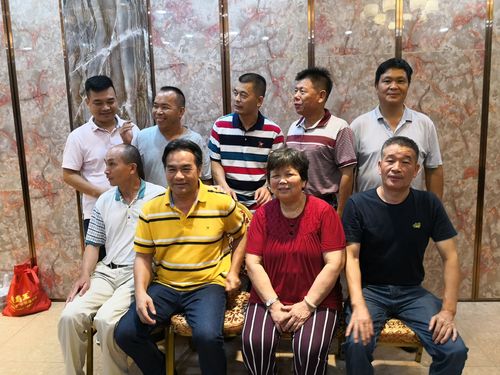 新澳2025年最新版资料柳媚花明:车棚起火烧上百辆车