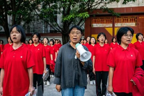 新澳彩免费长期资料大全:张桂梅将第15次送考